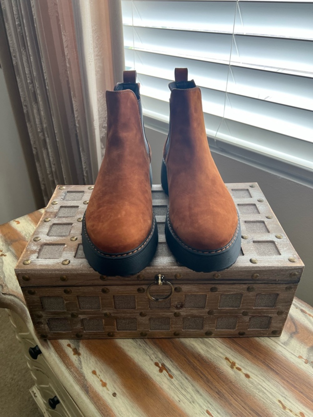 Paul Green NEW Women's Suede Chelsea Booties in Chestnut